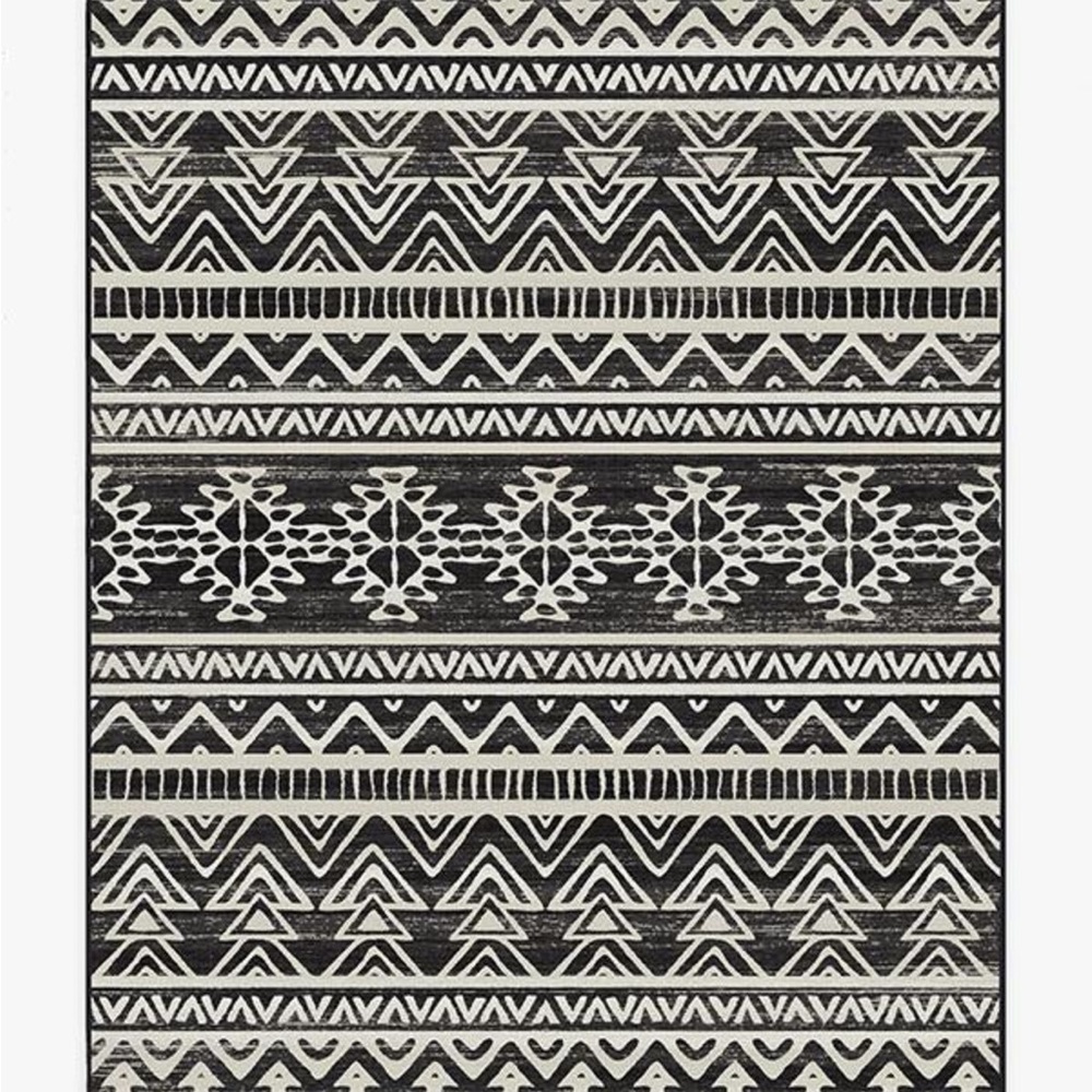 Ruggable Linear Diamond Black Rug (without pad)